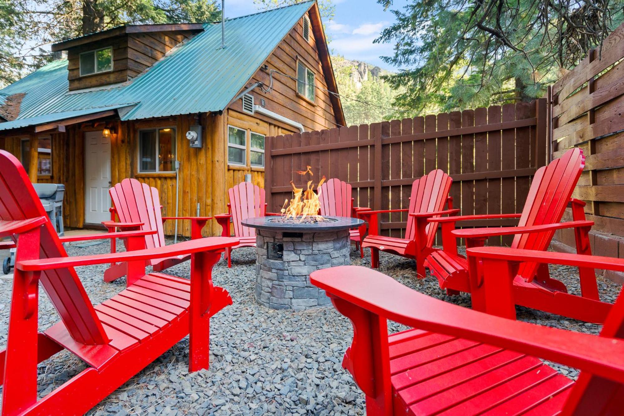 White Pass Log Luxury Retreat * Rimrock