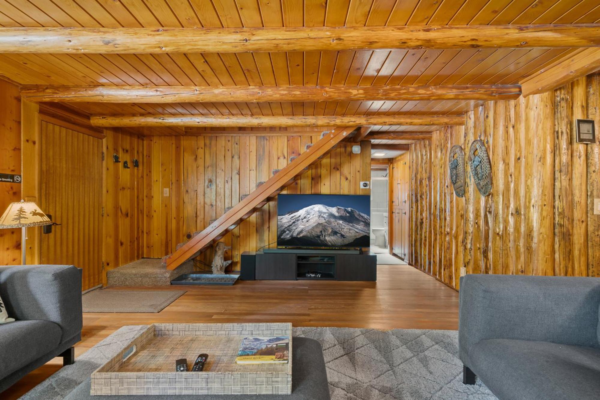 Holiday home White Pass Log Luxury Retreat *