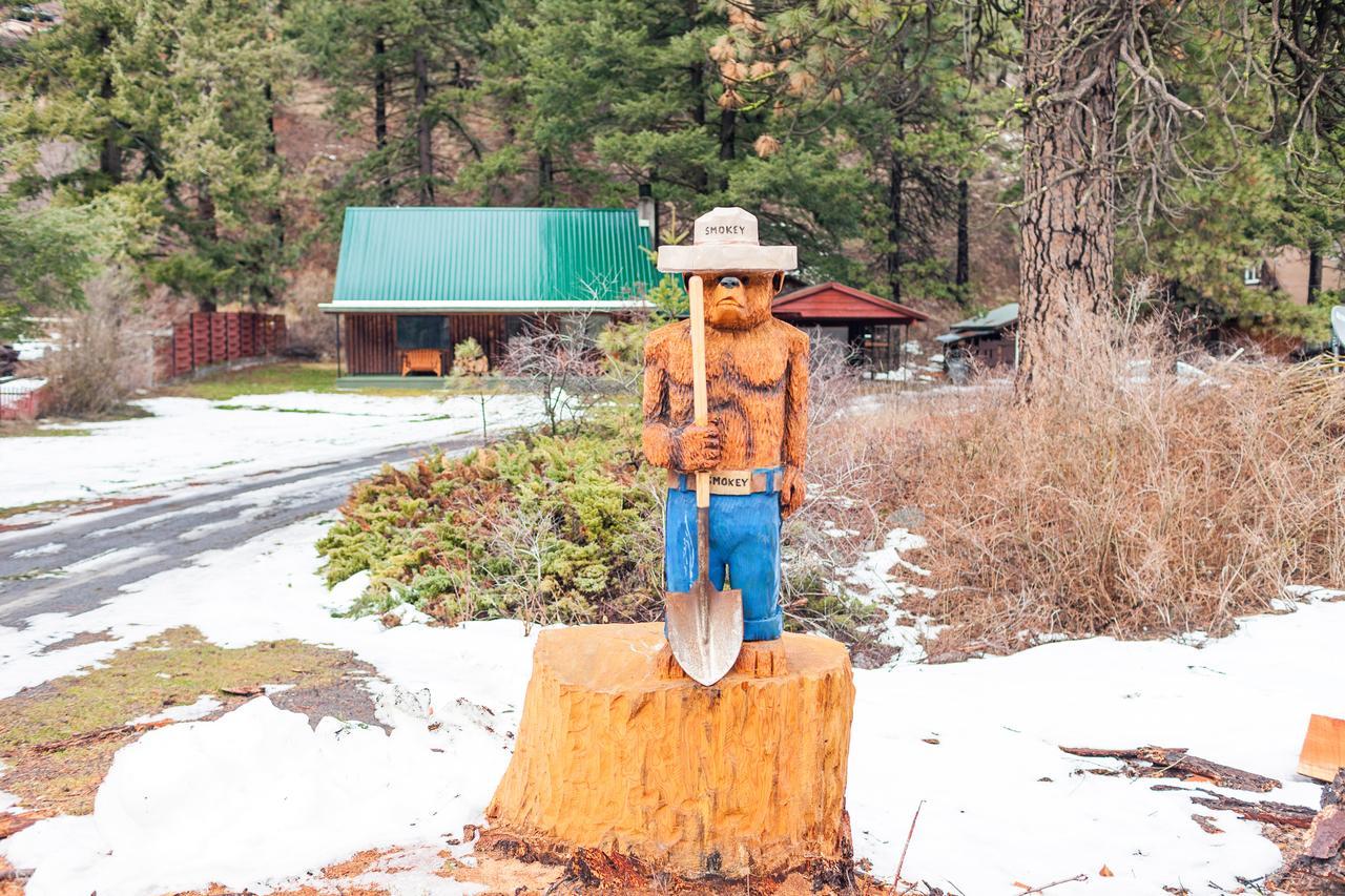 White Pass Log Luxury Retreat Rimrock
